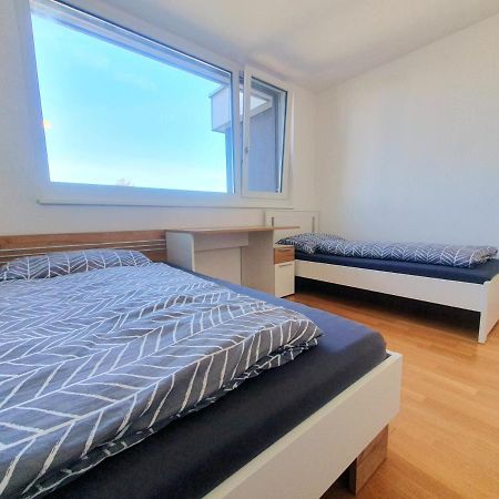 Near Lake Two Bedroom Duplex Apartment Wina Bagian luar foto