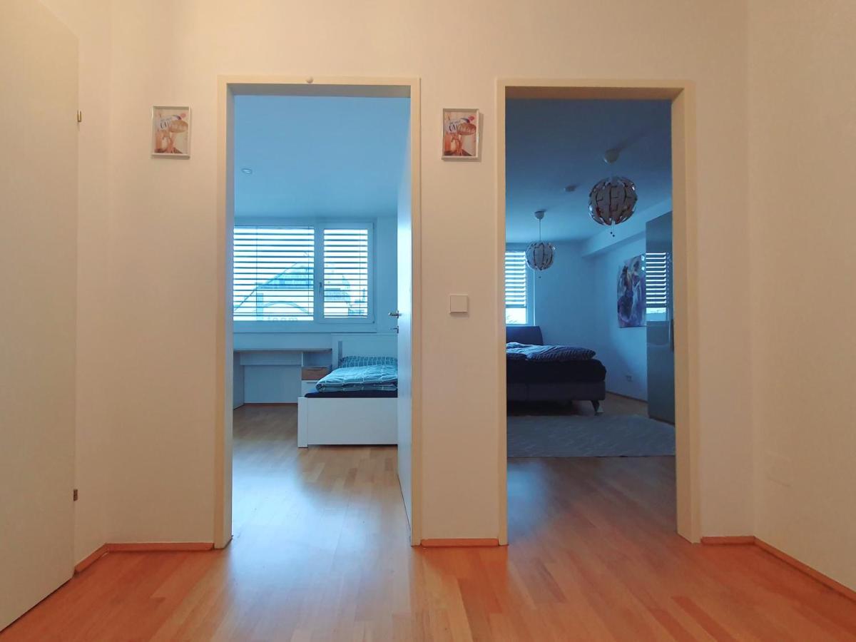 Near Lake Two Bedroom Duplex Apartment Wina Bagian luar foto