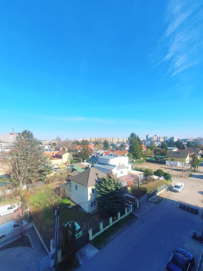 Near Lake Two Bedroom Duplex Apartment Wina Bagian luar foto